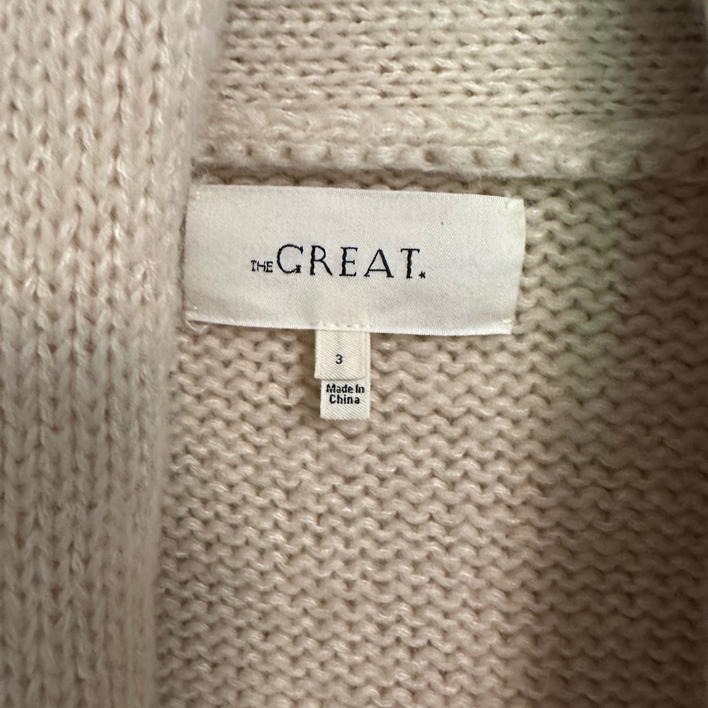 The Great Cream Sweater with Red Heart Design - Picture 4 of 5